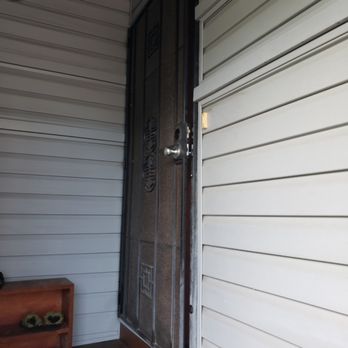 Jeff's All Maintenance - New screen door installed - Handyman Near Me