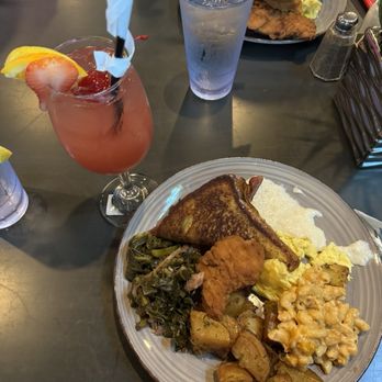 Illusions Restaurant and Bar - Cocktail Bars Near Me - Glen Burnie, Maryland