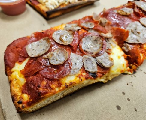 Brothers Pizzeria by null