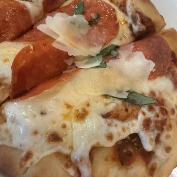 Hub 717 - Pepperoni flatbread pizza - Cocktail Bars Near Me - Middletown, Pennsylvania