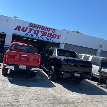 Sergio's Auto Body - Full black out treatment on my Avalanche - Body Shops Near Me - Sylmar, California Sergio's Auto Body - Full black out treatment on my Avalanche - Body Shops Near Me - Sylmar, California