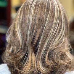 Lisa Marie Salon