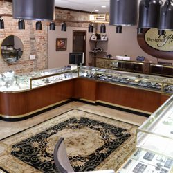Pugh's Designer Jewelers