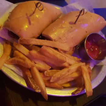Copper Blues Rock Pub & Kitchen - Bars Near Me - Doral, Florida