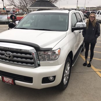 Dan Deery Toyota - Car Dealers Near Me - Cedar Falls, Iowa