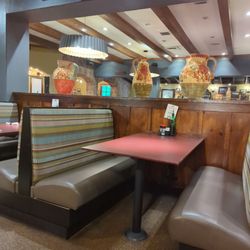 Modern pottery decor