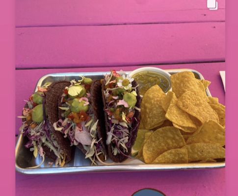 The Groovy Floret by null