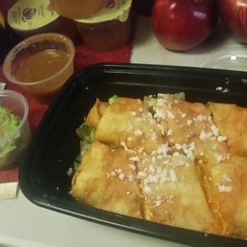 El Cholo - Killer chicken chimichangas. Da bomb! - Mexican Near Me - Los Angeles, California