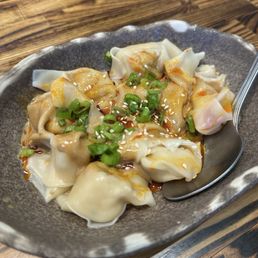 Pork Wonton with Sesame Sauce Chili Oil Pork Wonton with Sesame Sauce Chili Oil