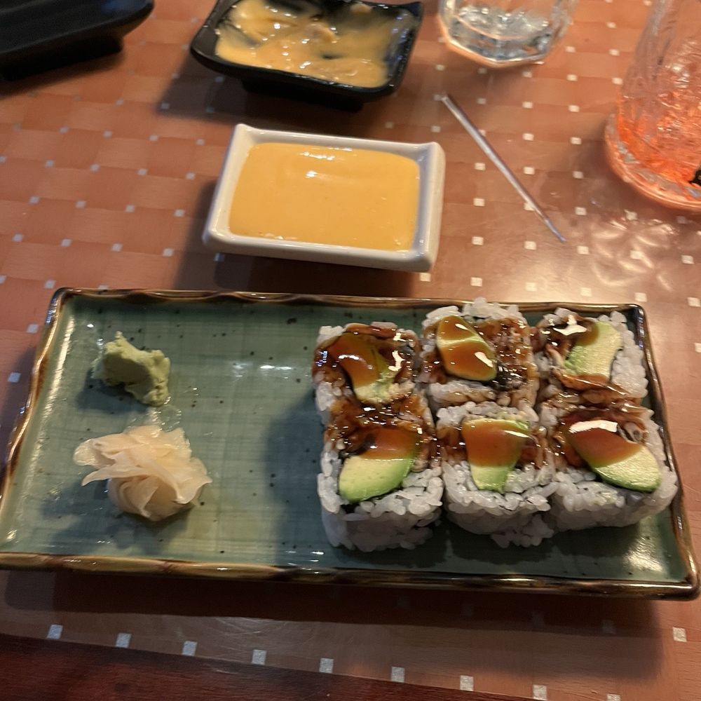 Sushi Tomo - Eel roll - Sushi Bars Near Me - Pittsburgh, Pennsylvania Sushi Tomo - Eel roll - Sushi Bars Near Me - Pittsburgh, Pennsylvania