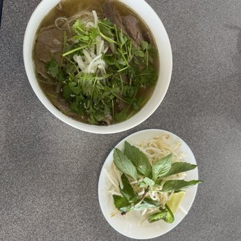 Lynnwood Pho - Steak and Brisket pho with fresh herbs - Vietnamese Near Me - Lynnwood, Washington Lynnwood Pho - Steak and Brisket pho with fresh herbs - Vietnamese Near Me - Lynnwood, Washington