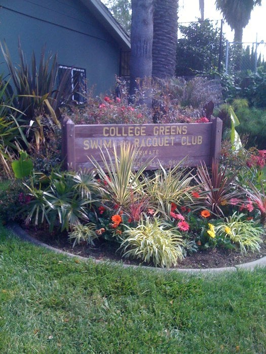 COLLEGE GREENS SWIM AND RACQUET CLUB 2707 Notre Dame Dr, Sacramento