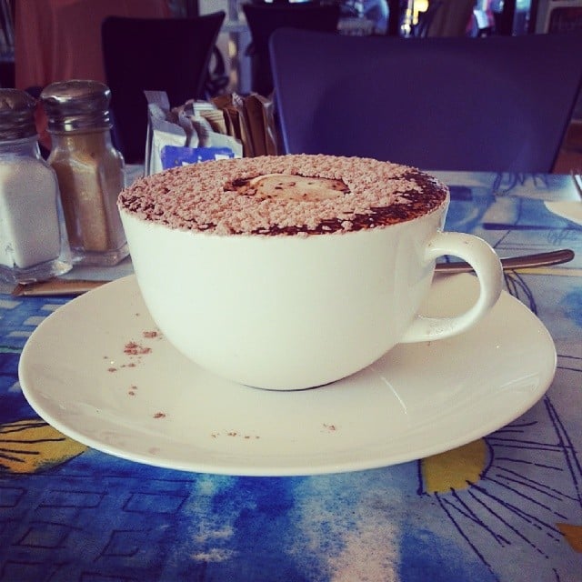 SIMON’S LUVACOFFEE Updated June 2024 11 TamborineOxenford Rd