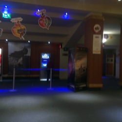 Cines de Dinosaurio Mall - El complejo cuenta con 7 salas.