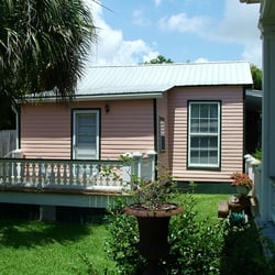 Stone House Musical B&B - The little 2-bedroom cottage was originally the kitchen dependency built in 1877 by J. N. Stone.