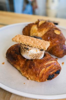 Tico's Cafetería by null