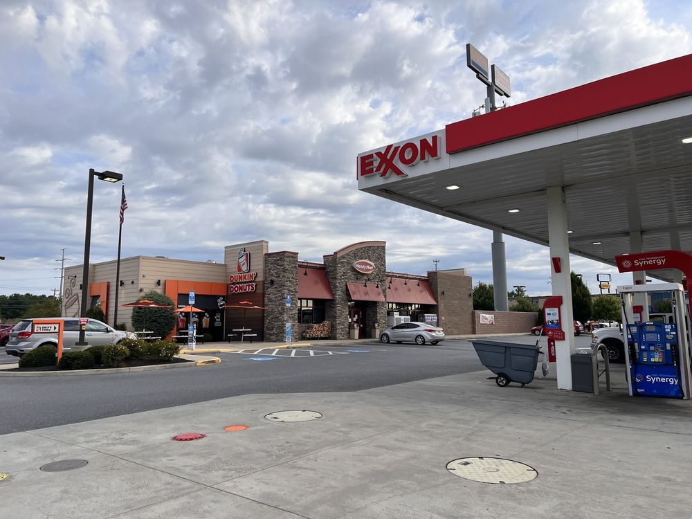 HANDY MART 1571 Martinsburg Pike, Winchester, Virginia Convenience