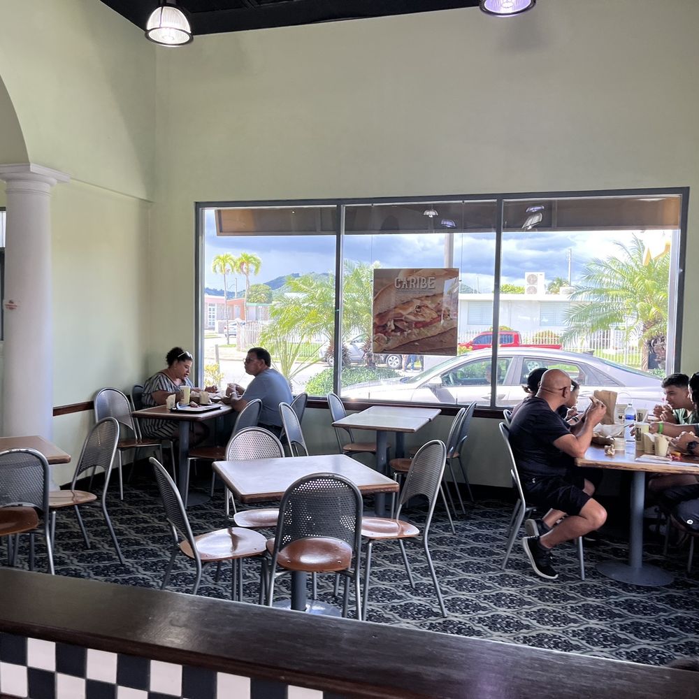El Mesón - Salón comedor - Sandwiches Near Me - Humacao, Puerto Rico El Mesón - Salón comedor - Sandwiches Near Me - Humacao, Puerto Rico