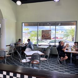 El Mesón - Salón comedor