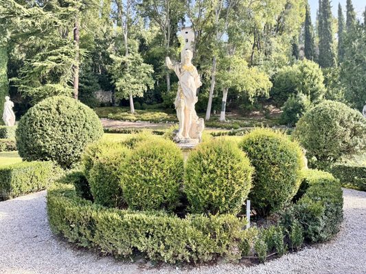 Giusti Garden by null