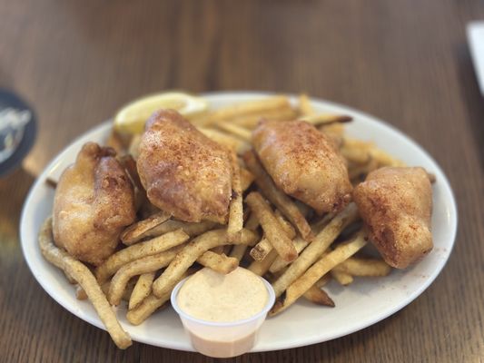 Federal Bar and Grill by null