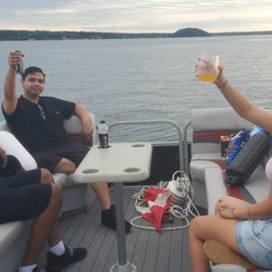 Salvi Aquatic Boat Rentals