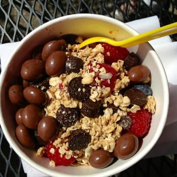 Blu Berry Frozen Yogurt - Pomegranate/Raspberry frozen yogurt topped with strawberries, Marion berries, blueberries, chocolate and granola. Yum. - Ice Cream & Frozen Yogurt Near Me - Silverdale, Washington Blu Berry Frozen Yogurt - Pomegranate/Raspberry frozen yogurt topped with strawberries, Marion berries, blueberries, chocolate and granola. Yum. - Ice Cream & Frozen Yogurt Near Me - Silverdale, Washington