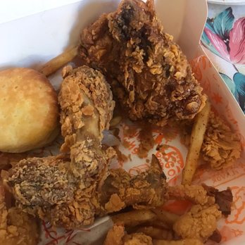 Popeyes Louisiana Kitchen - This does not meet Popeyes standards. - Fast Food Near Me - Simi Valley, California Popeyes Louisiana Kitchen - This does not meet Popeyes standards. - Fast Food Near Me - Simi Valley, California