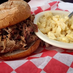 Stewartstown Smokehouse & Beer Barn