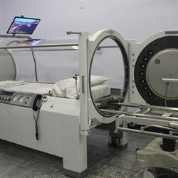 Aalto Hyperbaric Oxygen - 100% oxygen single-person chamber