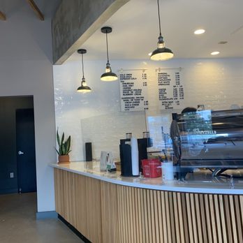 29th Parallel Coffee - Vienna - Interior - Coffee & Tea Near Me - Vienna, Virginia