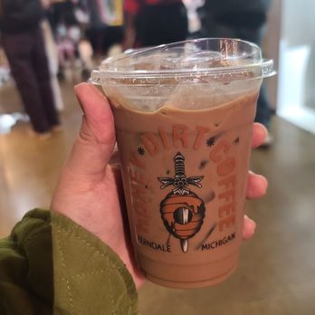 Honey Dirt Coffee - Iced Mocha - Coffee Roasteries Near Me - Ferndale, Michigan