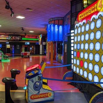 Tom Foolerys Adventure Park - Laser tag, dark ride, more acracde... - Climbing Near Me - Wisconsin Dells, Wisconsin Tom Foolerys Adventure Park - Laser tag, dark ride, more acracde... - Climbing Near Me - Wisconsin Dells, Wisconsin