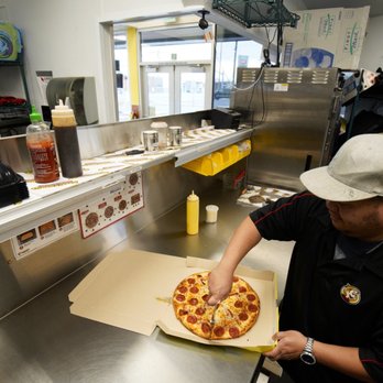 Hungry Howie's Pizza - Pizza Near Me - Layton, Utah Hungry Howie's Pizza - Pizza Near Me - Layton, Utah