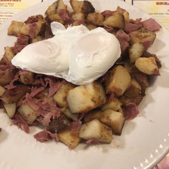 Magic City's Remarkable Diner - Corned beef n' hash - Breakfast & Brunch Near Me - Barberton, Ohio Magic City's Remarkable Diner - Corned beef n' hash - Breakfast & Brunch Near Me - Barberton, Ohio
