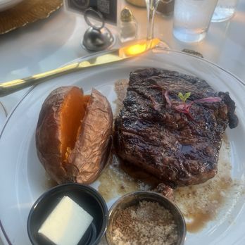 Mahogany River Terrace - Hawaiian ribeye, sweet potato - Salad Near Me - Memphis, Tennessee Mahogany River Terrace - Hawaiian ribeye, sweet potato - Salad Near Me - Memphis, Tennessee
