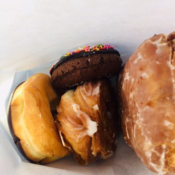 The Good Donut - Donuts Near Me - El Monte, California