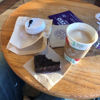 The Coffee Bean & Tea Leaf - Vegan brownie, Almond Latte - Coffee & Tea Near Me - Los Angeles, California The Coffee Bean & Tea Leaf - Vegan brownie, Almond Latte - Coffee & Tea Near Me - Los Angeles, California
