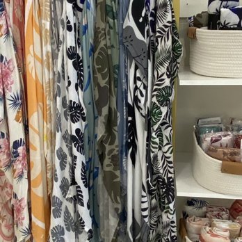 Sweet Honey - Women's Clothing Near Me - Kapolei, Hawaii Sweet Honey - Women's Clothing Near Me - Kapolei, Hawaii