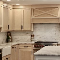 Elizabeth Hall Designs - Ocean Springs, MS Kitchen Remodel removing a wall to create a large spacious island.