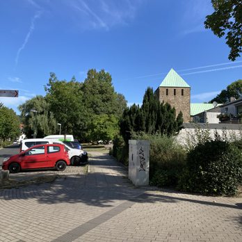St. Lucius - St. Lucius Kirche - Churches Near Me - Essen, NW