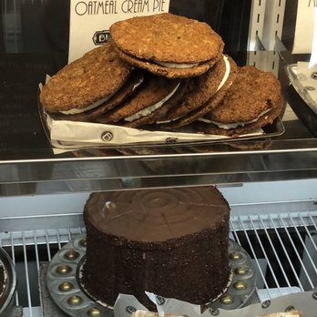 Ted's Bulletin 14th - Largest oatmeal cream pie ever! - Breakfast & Brunch Near Me - Washington, DC, District of Columbia Ted's Bulletin 14th - Largest oatmeal cream pie ever! - Breakfast & Brunch Near Me - Washington, DC, District of Columbia