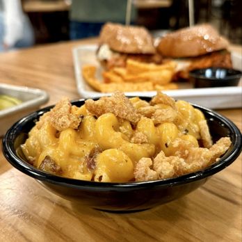 Legion Brewing West Morehead - Mac n cheese with chicharrones - Breweries Near Me - Charlotte, North Carolina Legion Brewing West Morehead - Mac n cheese with chicharrones - Breweries Near Me - Charlotte, North Carolina
