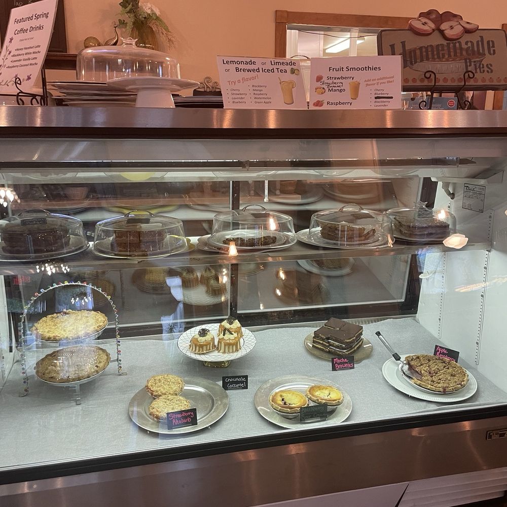 Dorsey's Cafe - Homemade dessert's - Bakeries Near Me - Cedarburg, Wisconsin