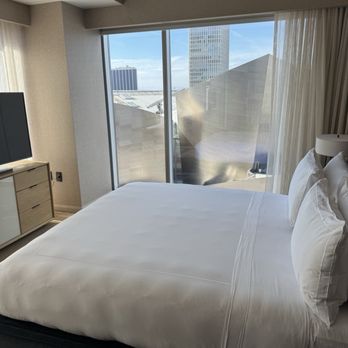 Conrad Los Angeles - Hotels Near Me - Los Angeles, California