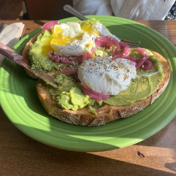 Tucker's - Avacado toast - American Near Me - Concord, New Hampshire