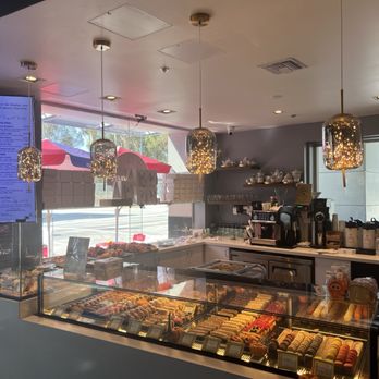 ID-Eclair - Bakeries Near Me - Pasadena, California