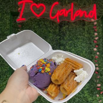 Scoop N’ Buns - Desserts Near Me - Garland, Texas Scoop N’ Buns - Desserts Near Me - Garland, Texas