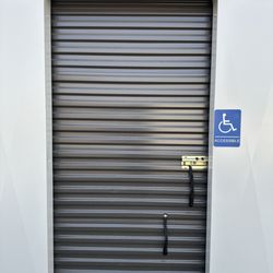 Deer Park Diamond Storage - ADA Units are accessible and conveniently located.