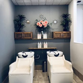 Vanity Society - Hair Salons Near Me - Redding, California